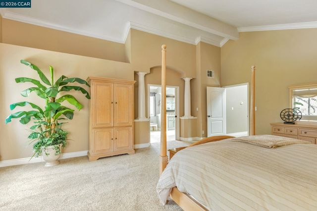 668 Sun Tree Ct, Danville, CA 94506