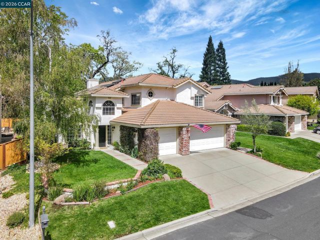 668 Sun Tree Ct, Danville, CA 94506