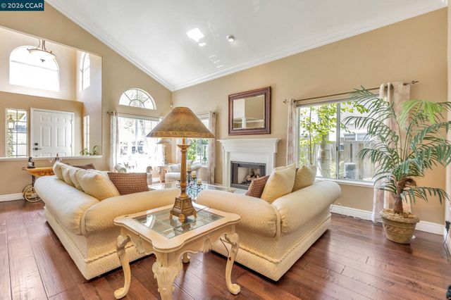 668 Sun Tree Ct, Danville, CA 94506