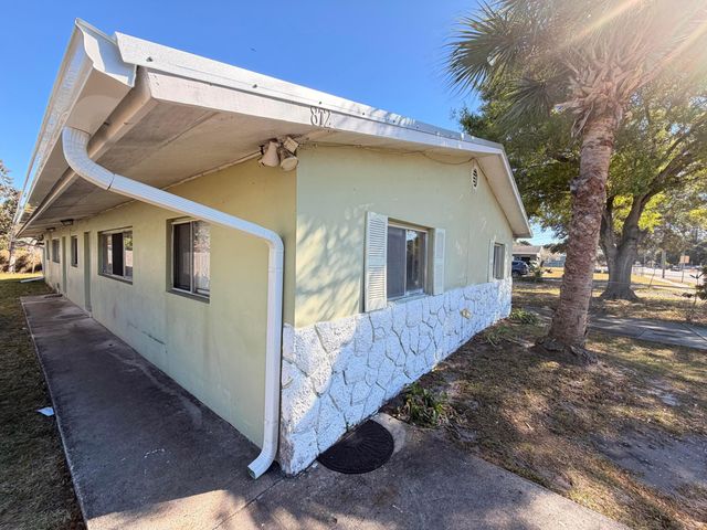 812 N 24th Street, Fort Pierce, FL 34950