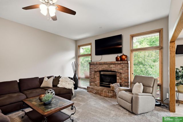 7111 S 167th Circle, Omaha, NE 68136