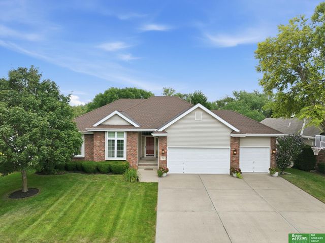 7111 S 167th Circle, Omaha, NE 68136