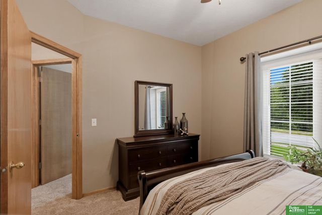 7111 S 167th Circle, Omaha, NE 68136