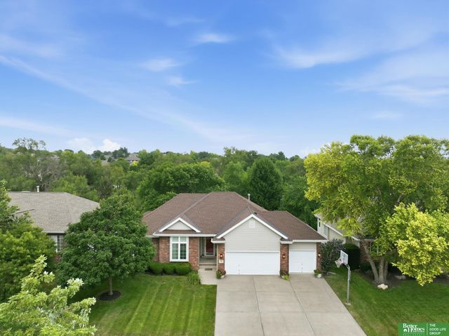 7111 S 167th Circle, Omaha, NE 68136