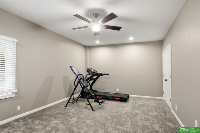 7111 S 167th Circle, Omaha, NE 68136