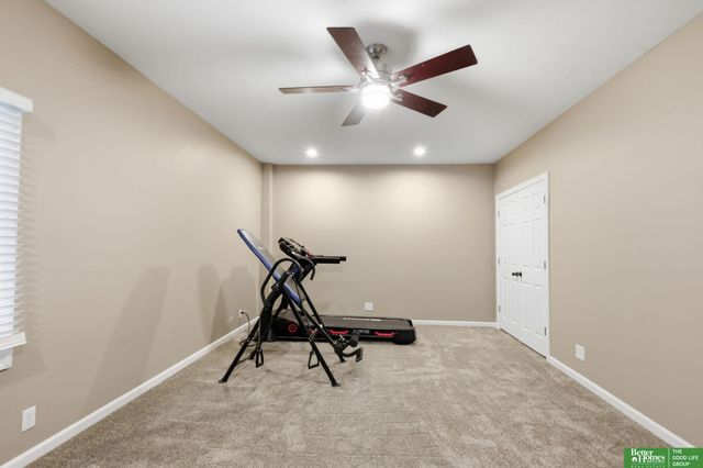 7111 S 167th Circle, Omaha, NE 68136
