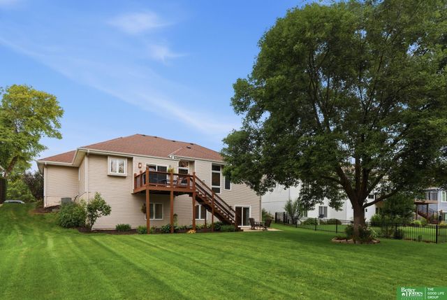 7111 S 167th Circle, Omaha, NE 68136