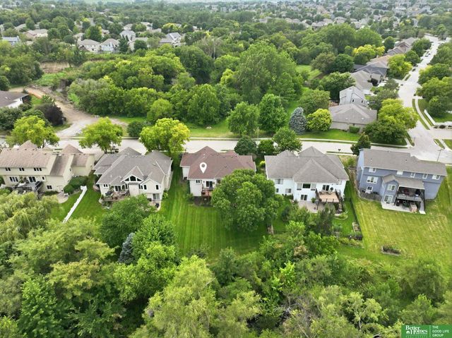 7111 S 167th Circle, Omaha, NE 68136