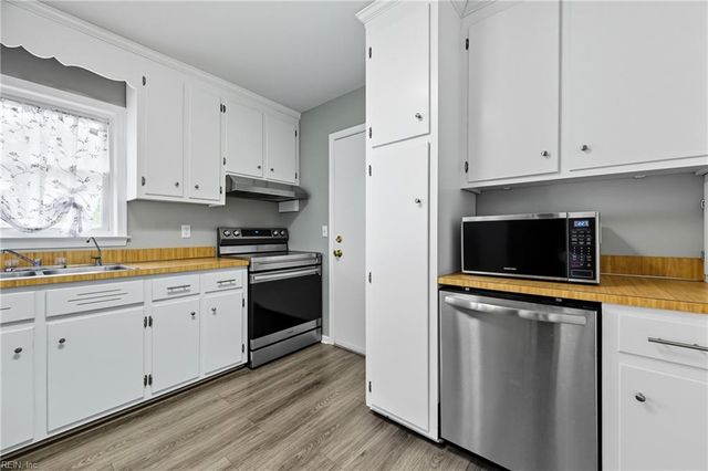 117 Virginia DR, Newport News, VA 23602