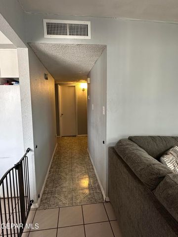 8150 Mount Latona Drive, El Paso, TX 79904