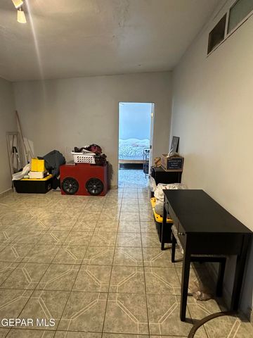 8150 Mount Latona Drive, El Paso, TX 79904