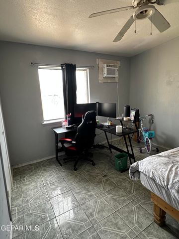 8150 Mount Latona Drive, El Paso, TX 79904