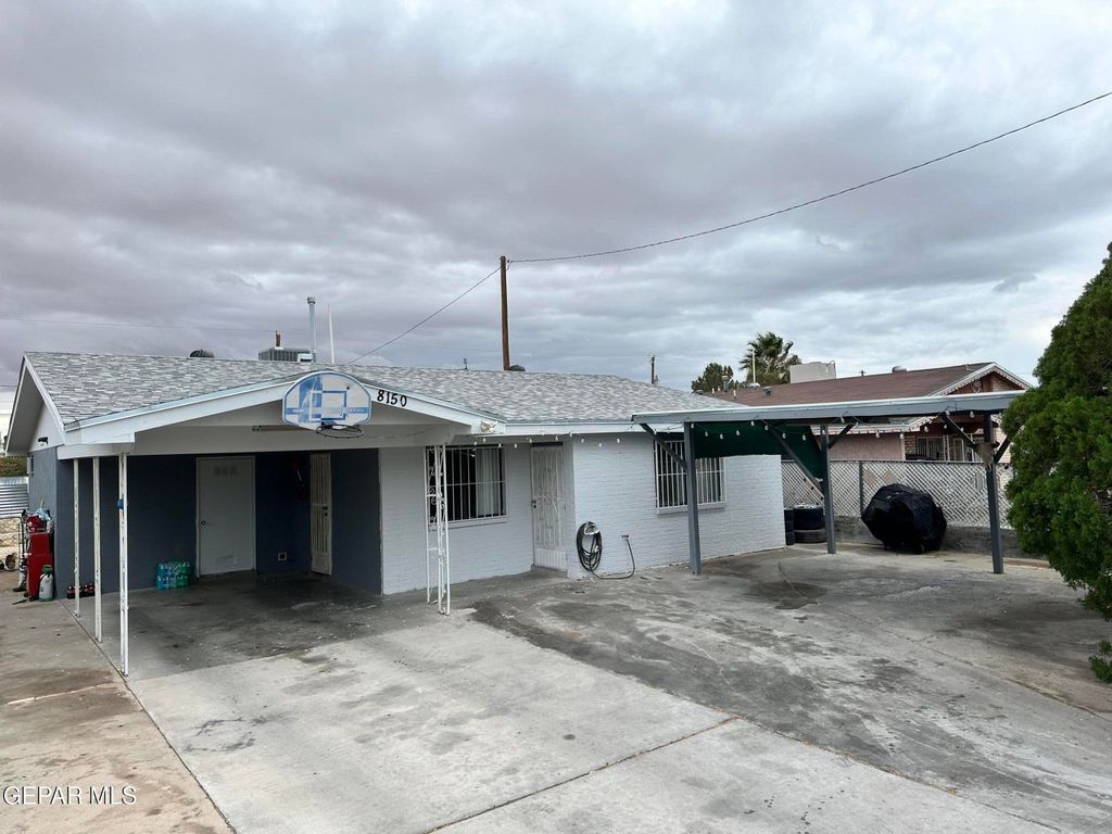 8150 Mount Latona Drive, El Paso, TX 79904