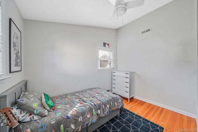 15 Penn Drive, Smithtown, NY 11787