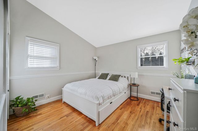 15 Penn Drive, Smithtown, NY 11787