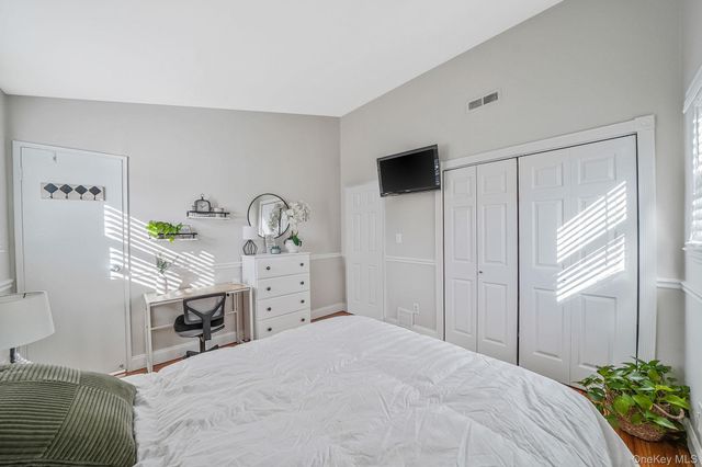 15 Penn Drive, Smithtown, NY 11787