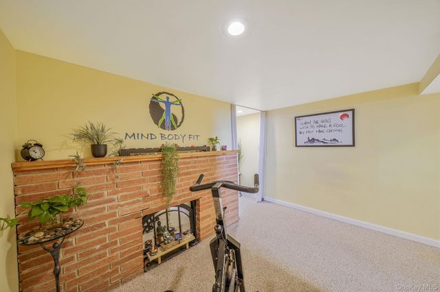 15 Penn Drive, Smithtown, NY 11787