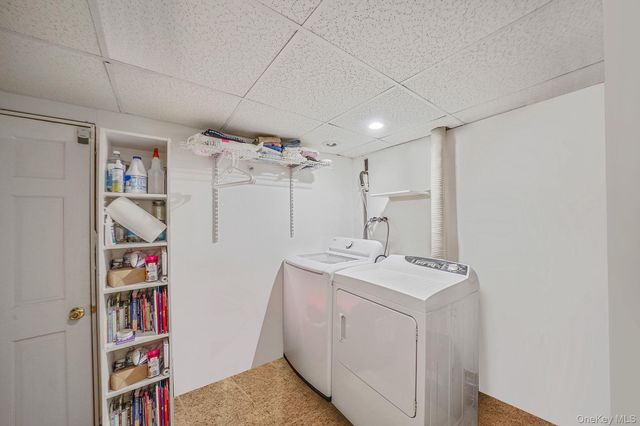 15 Penn Drive, Smithtown, NY 11787