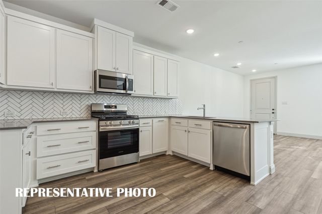 7352 Grant Avenue, North Richland Hills, TX 76180