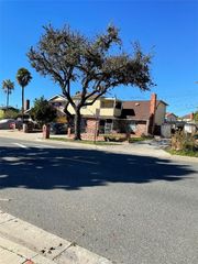 825 E Claude, Carson, CA 90746