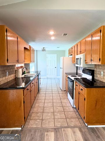 102 Driftwood Court, Kingsland, GA 31548