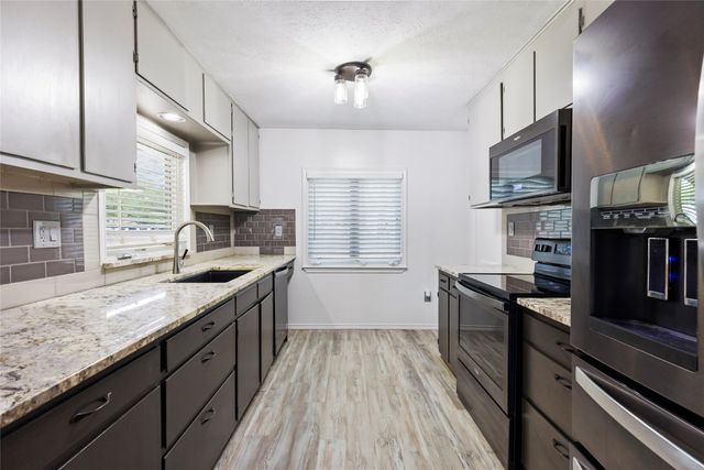 10113 Panowaka, Wills Point, TX 75169