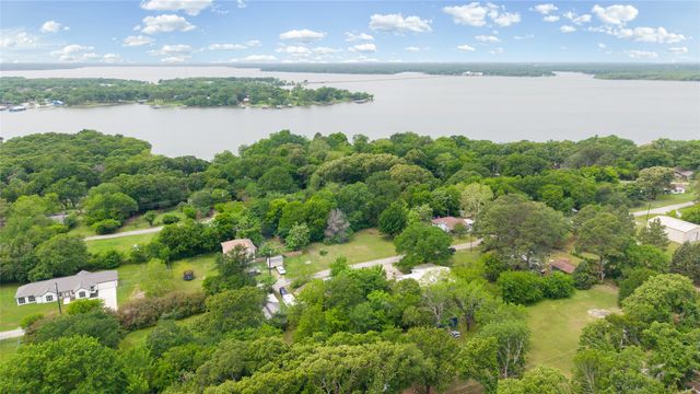 10113 Panowaka, Wills Point, TX 75169