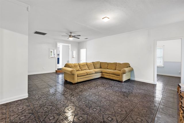 10113 Panowaka, Wills Point, TX 75169