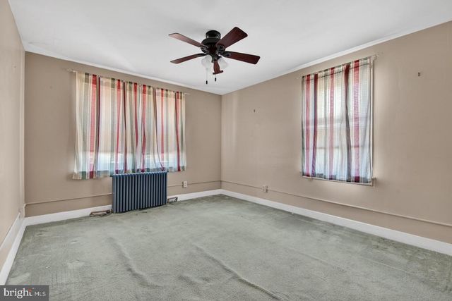 940 PETERS MOUNTAIN RD, Dauphin, PA 17018