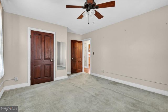 940 PETERS MOUNTAIN RD, Dauphin, PA 17018