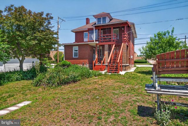 940 PETERS MOUNTAIN RD, Dauphin, PA 17018