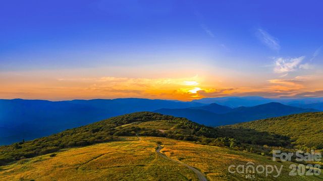 191 Ivy Way, Mars Hill, NC 28754