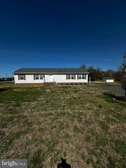 11433 TRUSSUM POND RD, Laurel, DE 19956