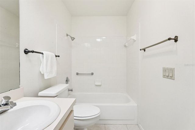 2108 GREENLAW COURT, Leesburg, FL 34788