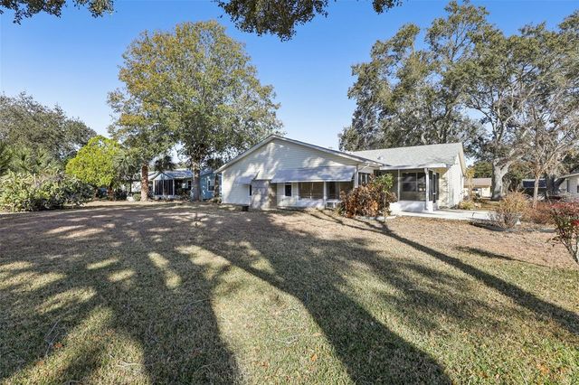 2108 GREENLAW COURT, Leesburg, FL 34788