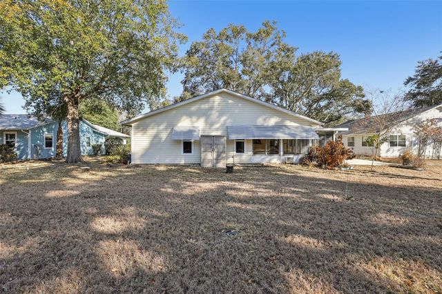 2108 GREENLAW COURT, Leesburg, FL 34788