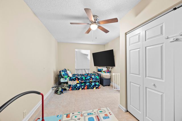 10552 Bobbie Lane, Royal Palm Beach, FL 33411