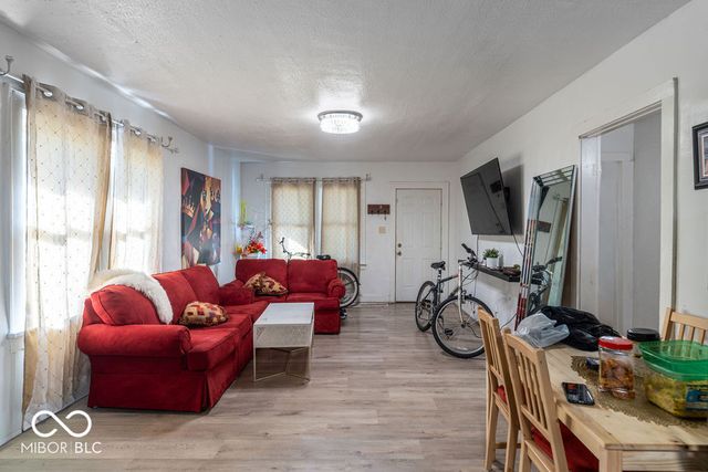 1612 Hst W 10th Street, Anderson, IN 46016