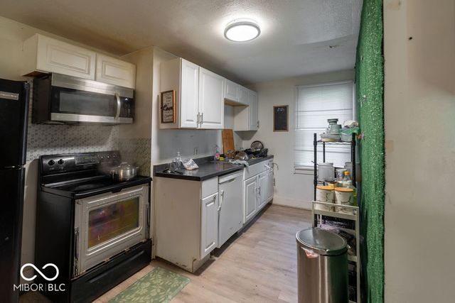 1612 Hst W 10th Street, Anderson, IN 46016