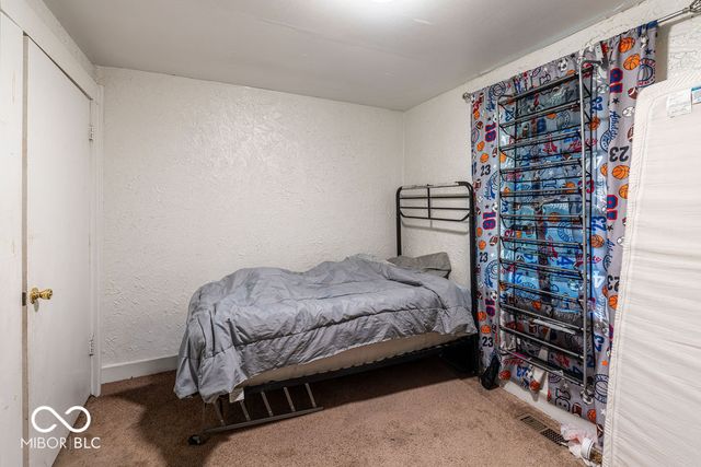 1612 Hst W 10th Street, Anderson, IN 46016