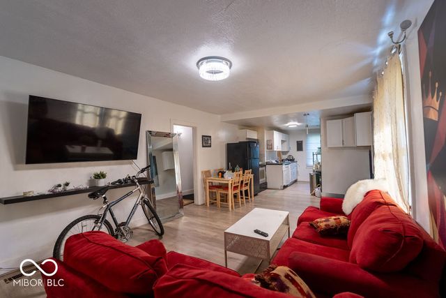 1612 Hst W 10th Street, Anderson, IN 46016