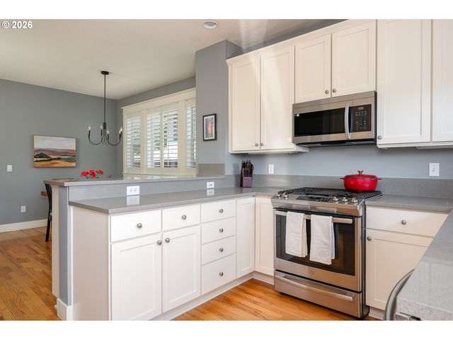 136 Se 71ST Ave, Portland, OR 97215