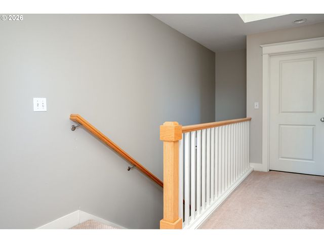 136 Se 71ST Ave, Portland, OR 97215