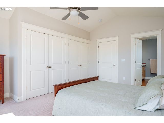 136 Se 71ST Ave, Portland, OR 97215
