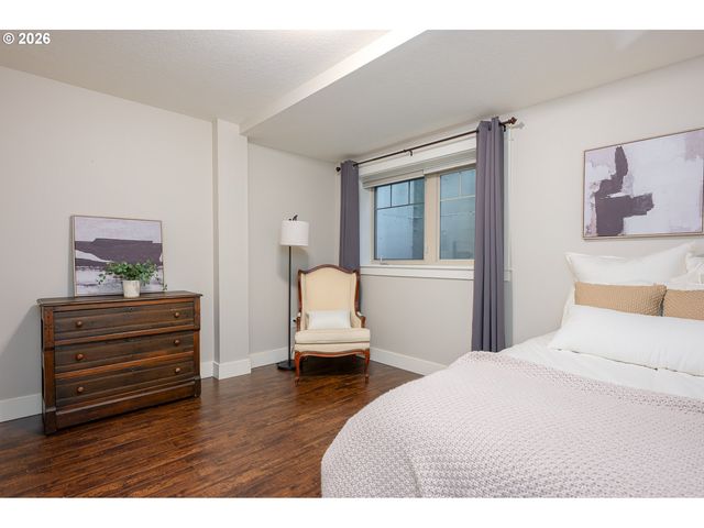 136 Se 71ST Ave, Portland, OR 97215