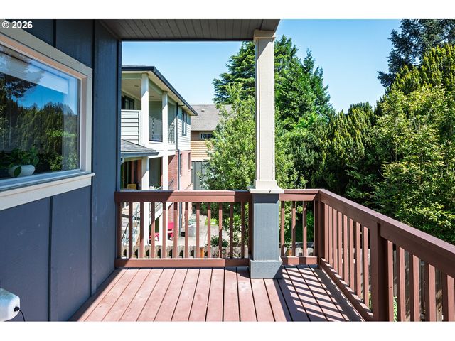 136 Se 71ST Ave, Portland, OR 97215