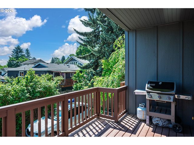 136 Se 71ST Ave, Portland, OR 97215