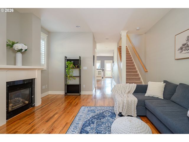 136 Se 71ST Ave, Portland, OR 97215