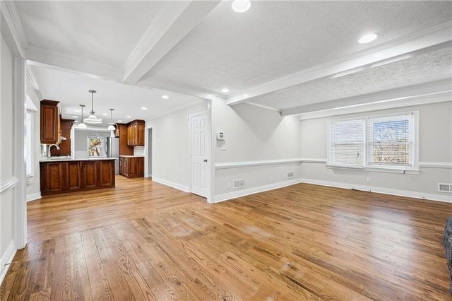 4947 Castlewood SW Drive, Lilburn, GA 30047