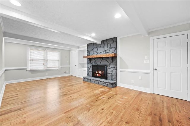 4947 Castlewood SW Drive, Lilburn, GA 30047